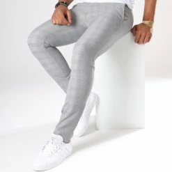 Tout neuf 😍 Pantalon Super Slim Fit A Carreaux 28001 Gris de Mackten 🥰