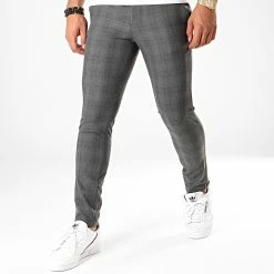 Les meilleures critiques de 🥰 Pantalon A Carreaux 28006 Gris de Mackten 💯
