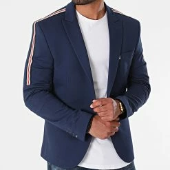 Meilleure vente 🥰 Veste Blazer A Bandes Clodio Bleu Marine de Mackten 🔔 -Promos Mackten Magasin mackten 265830 CLODIO 2 20210512T161323 03