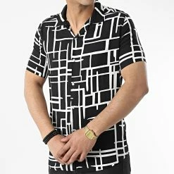 Sortie 🔔 Chemise Manches Courtes MC-1035 Noir de Mackten 🎁 8 Sortie 🔔 Chemise Manches Courtes MC-1035 Noir de Mackten 🎁 -Promos Mackten Magasin mackten 309889 MC 1035 20220329T162640 03