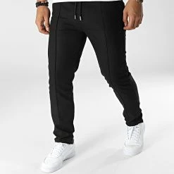 Budget 🧨 Pantalon Chino 403 Noir de Mackten 😍