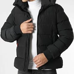 Offres 🧨 Doudoune Capuche 8090 Noir de Mackten 🔥